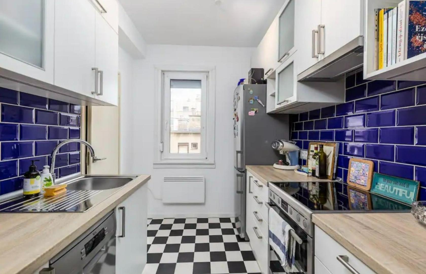 Apartamento Elegant Escape By Buda Castle For Pleasure Seekers