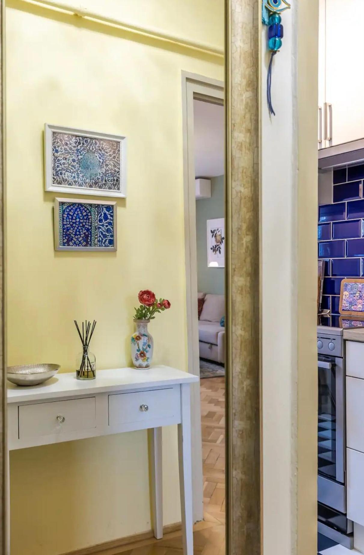 Apartamento Elegant Escape By Buda Castle For Pleasure Seekers